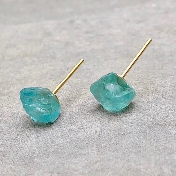 🆕 New Raw Aquamarine Crystal Stud Gemstone Earrings - Picture 4 of 8